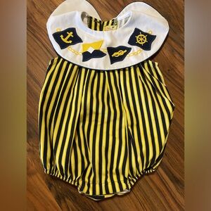 ASHTON CONNOR BOYS JUMPER /     Size:9 months / RARE FIND / Pristine Condition